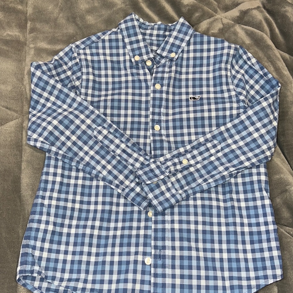Vineyard vines button down plaid lightweight